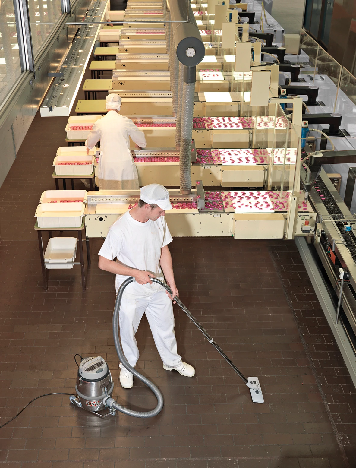 Aspirador Profissional Nilfisk GM 80P LC — aplicacao industrial 2
